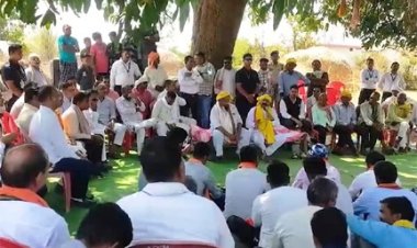 उप मुख्यमंत्री अरुण साव ने आम पेड़ के नीचे लगाई चौपाल