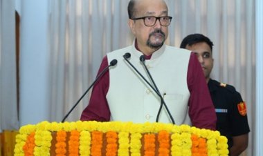 जीवन में ऐसा कार्य करें जिसमें केवल पाना नहीं, समाज को कुछ देना हो- राज्यपाल रमेन डेका