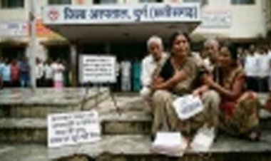 दुर्ग जिला अस्पताल में युवती की मौत, ब्लड न मिलने पर परिजनों का आरोप