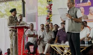 जनसमस्या सुनवाई में फूटा सांसद का गुस्सा, अफसरों की लापरवाही पर कार्रवाई के निर्देश