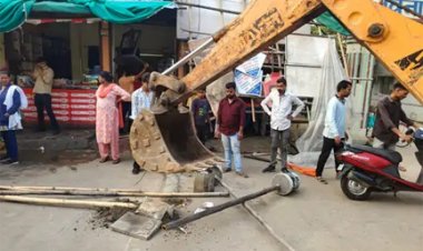 अवैध ठेलों पर चला निगम का डंडा