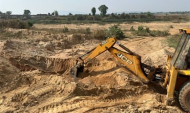 बलरामपुर में अवैध खनन पर प्रशासन की बड़ी कार्रवाई