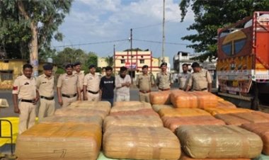 चूने की आड़ में नशे का खेल, बलरामपुर में ₹10 करोड़ का गांजा पकड़ा गया