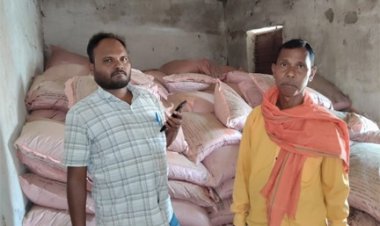 जशपुर में किसानों को खाद-बीज की पर्याप्त उपलब्धता, प्रशासन की कड़ी निगरानी से कालाबाजारी पर रोक