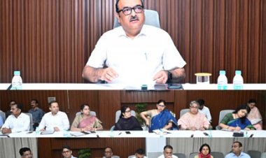 मुख्य सचिव ने विभागीय योजनाओं की प्रगति की समीक्षा की