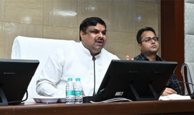 स्कूल शिक्षा मंत्री गजेंद्र यादव की अध्यक्षता में संभागीय संयुक्त संचालकों एवं जिला शिक्षा अधिकारियों की विभागीय समीक्षा बैठक संपन्न