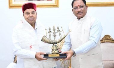 मुख्यमंत्री विष्णुदेव साय से कर्नाटक के राज्यपाल थावरचंद गहलोत ने की सौजन्य भेंट