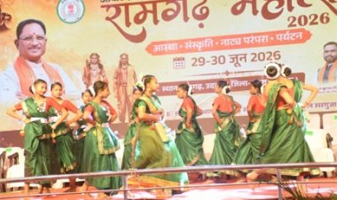 रामगढ़ महोत्सव में रामलीला, कवि सम्मेलन और 'जटायु मोक्ष' की प्रस्तुति ने बांधा समां