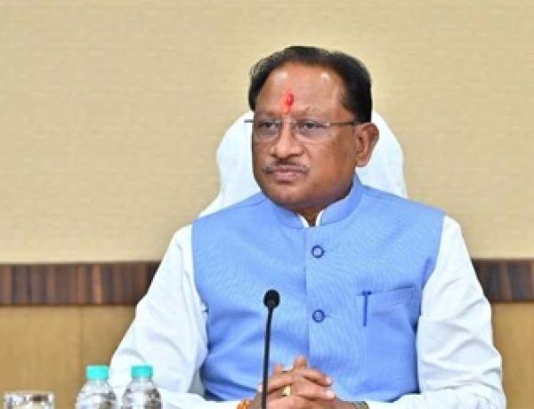 ’मुख्यमंत्री विष्णु देव साय के नेतृत्व में किसानों को समय पर खाद उपलब्ध कराने के लिए सरकार सतर्क’