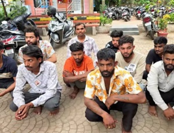 टिकरापारा में चला पुलिस का चाबुक, 9 गिरफ्तार