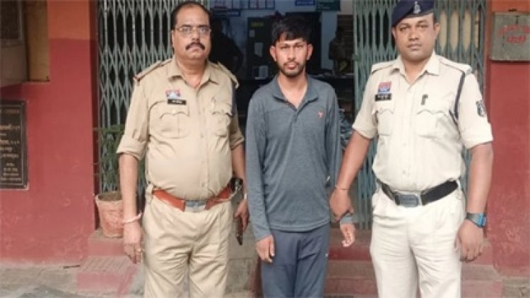 साइबर जाल में फंसाकर करता था ब्लैकमेल