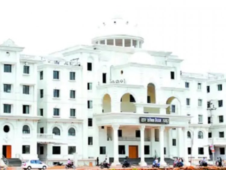 रायपुर नगर निगम में प्रशासनिक फेरबदल, अधिकारियों को नए प्रभार