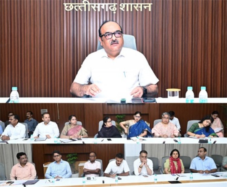 मुख्य सचिव ने विभागीय योजनाओं की प्रगति की समीक्षा की