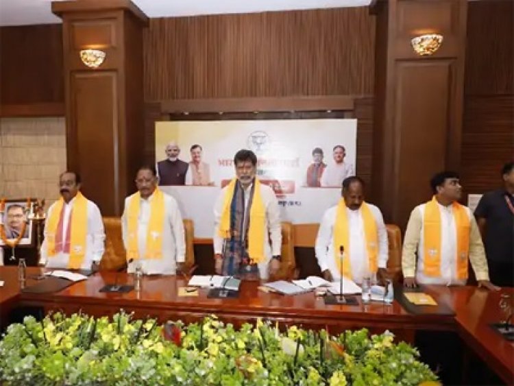 रायपुर में BJP की बड़ी बैठक, CM साय और किरण देव मौजूद