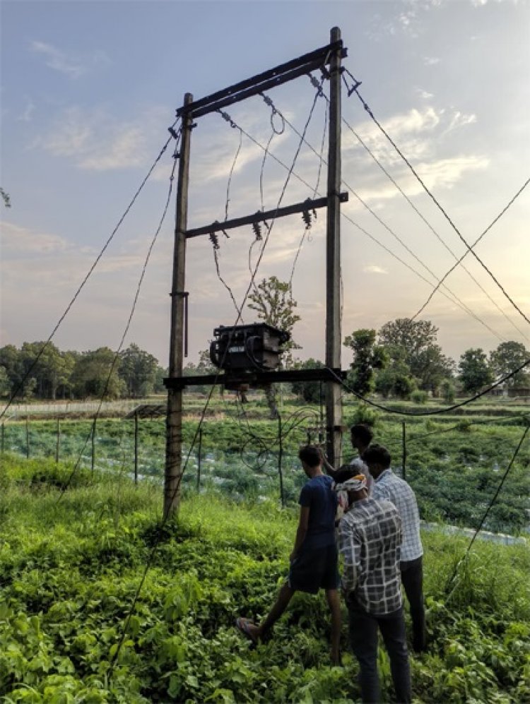 मुख्यमंत्री कैंप कार्यालय की त्वरित पहल से ग्राम बोड़ालाता में बहाल हुई बिजली व्यवस्था