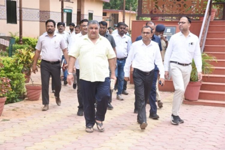 रामगढ़ महोत्सव को भव्य बनाने में जुटा प्रशासन, मंत्री राजेश अग्रवाल ने तैयारियों का लिया जायजा