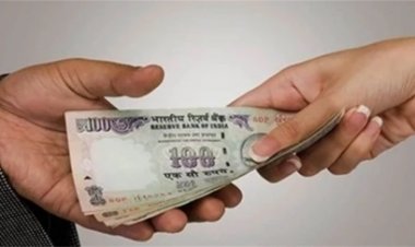 कोर्ट से कार छुड़ाने के एवज में रिश्वत मांगना पड़ा भारी