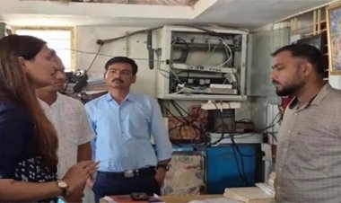 जनता की परेशानी पर फूटी नाराजगी, भावना बोहरा ने JE हटाने को कहा