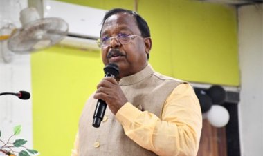 नगर विकास में निभाएं सक्रिय भूमिका, जनसमस्याओं के समाधान को दें प्राथमिकता: मंत्री रामविचार नेताम
