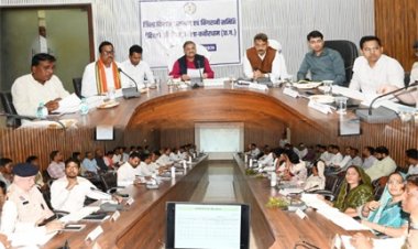 शासन की योजनाओं का हो प्रभावी क्रियान्वयन, अंतिम व्यक्ति तक पहुंचे लाभ-सांसद संतोष पाण्डेय