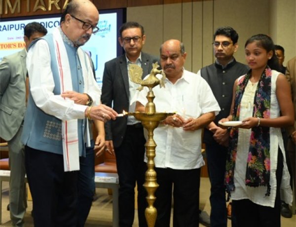 चिकित्सा में आधुनिक तकनीक के साथ मानवीय संवेदनाएं भी जरूरी है - राज्यपाल डेका