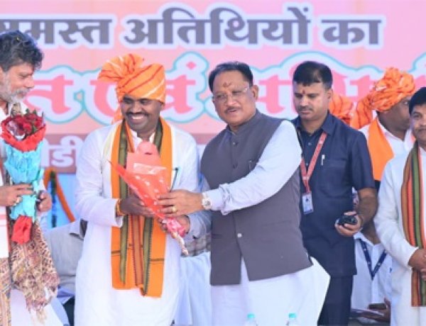 मुख्यमंत्री विष्णुदेव साय ने बम्हनीडीह के विकास की नई यात्रा का किया शुभारंभ