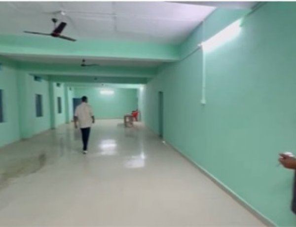 उप मुख्यमंत्री विजय शर्मा की पहल से वनांचल के लमनी और खुडि़या में 20-20 लाख रुपए की लागत से बने आधुनिक प्रतीक्षालय शेड