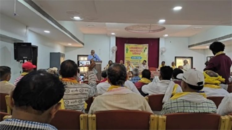 आदिवासी आस्था पर अतिक्रमण, बैठक में विरोध