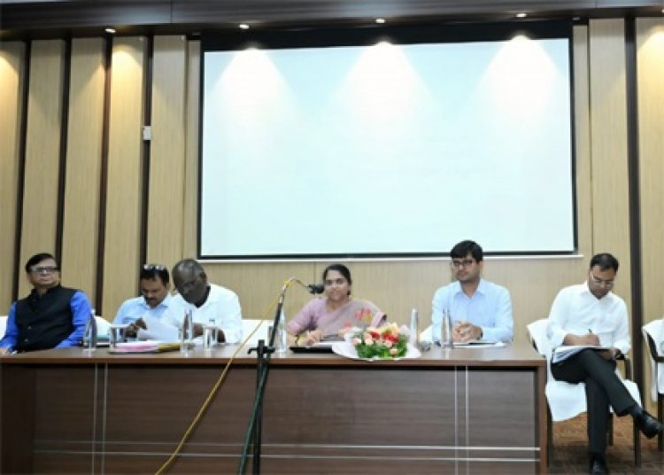 निर्माण कार्यों का हर 15 दिनों में करें निरीक्षण, नागरिक सुविधाओं के काम में न हो लापरवाही : शंगीता आर