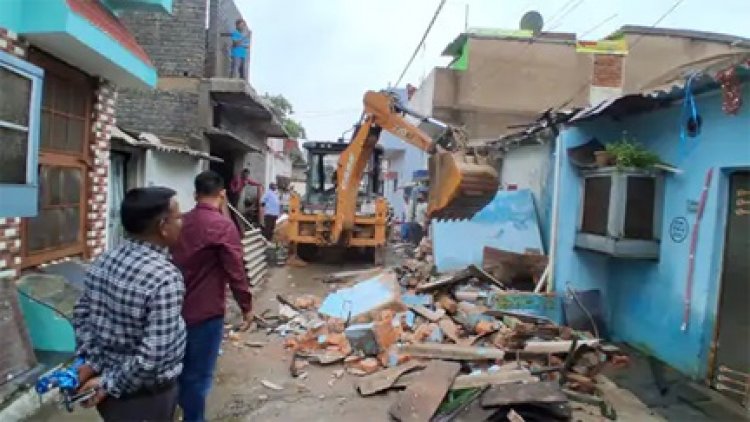 रायपुर में अतिक्रमण पर बड़ी कार्रवाई