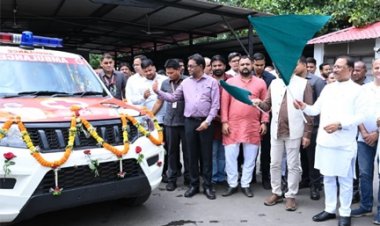 मुख्यमंत्री विष्णु देव साय ने धरसींवा विधानसभा को दी निःशुल्क एम्बुलेंस की सौगात