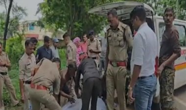 फंदे और कपड़े में मिली युवती की लाश, मर्डर का शक