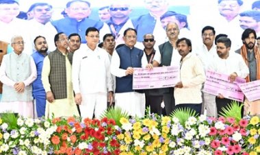 ढाई साल की उपलब्धियाँ- छत्तीसगढ़ का श्रमिक कल्याण के क्षेत्र में नई पहचान