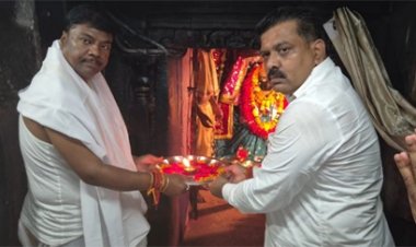 तिरंगा यात्रा के दूसरे दिवस माँ दंतेश्वरी की पूजा-अर्चना कर उप मुख्यमंत्री एवं वन मंत्री ने किया यात्रा का शुभारंभ