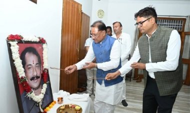 स्व. दिलीप सिंह जूदेव की पुण्यतिथि पर वित्त मंत्री ओपी चौधरी ने किया श्रद्धापूर्वक नमन