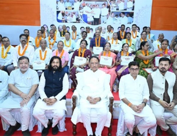 दिव्यांगजनों के सम्मान और सशक्तीकरण के लिए सरकार निरंतर प्रतिबद्ध : मुख्यमंत्री विष्णु देव साय