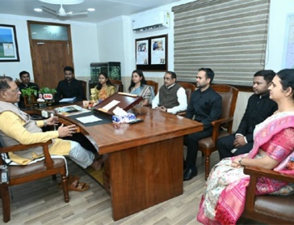 कर्तव्यनिष्ठ होकर जनसेवा एवं सुशासन के लिए जमीनी स्तर पर करें बेहतर कार्य: मुख्यमंत्री विष्णु देव साय