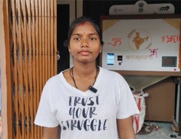 अब राशन के लिए घंटों इंतजार नहीं, कुछ मिनटों में मिल रहा राशन