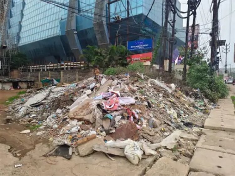 बेबीलान टावर प्रबंधन पर निगम की सख्ती, लगा 25 हजार का चालान