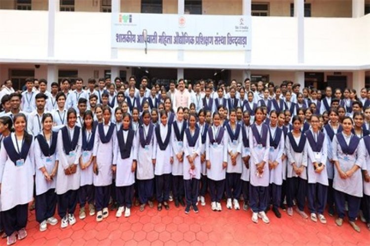 प्रशिक्षु छात्राएं आत्मविश्वास रखें, तकनीकी दक्षता के साथ अपनी जड़ों से जुड़े : मुख्यमंत्री डॉ. यादव