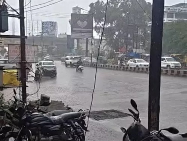 भारी बारिश से मनेंद्रगढ़ में पुलिया टूटी