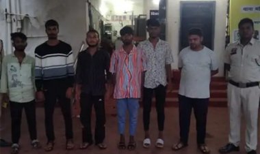 चाकूबाजी और अवैध शराब पर शिकंजा, 5 गिरफ्तार
