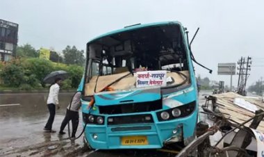 7 यात्रियों से भरी बस हादसे का शिकार