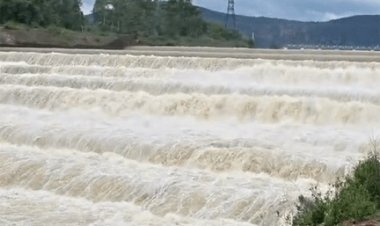 बारिश से जनजीवन प्रभावित, स्कूल बंद