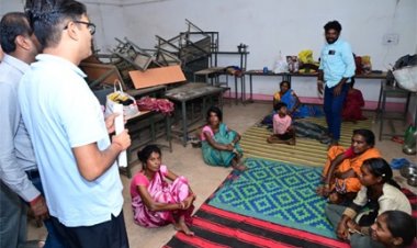 बाढ़ की मुश्किल घड़ी में अपनों के बीच पहुंचे वित्त मंत्री ओ.पी. चौधरी