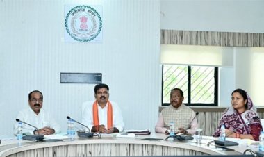 उप मुख्यमंत्री विजय शर्मा की अध्यक्षता में राजनीतिक प्रकरण वापसी समिति की हुई अहम बैठक