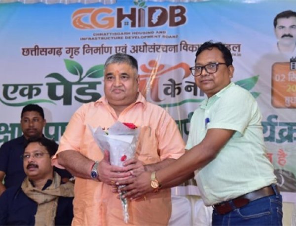 गृह निर्माण मंडल की आवासीय योजनाओं में चलेगा ‘एक पेड़ माँ के नाम’ अभियान