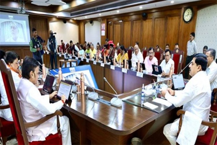प्रदेश के सर्वांगीण विकास और बुनियादी ढांचे को सुदृढ़ करने के लिए लगभग 41 हजार करोड़ रूपये की स्वीकृति
