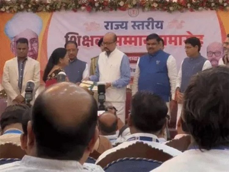 टीचर्स डे पर 63 शिक्षकों का सम्मान, प्रज्ञा को भी अवॉर्ड