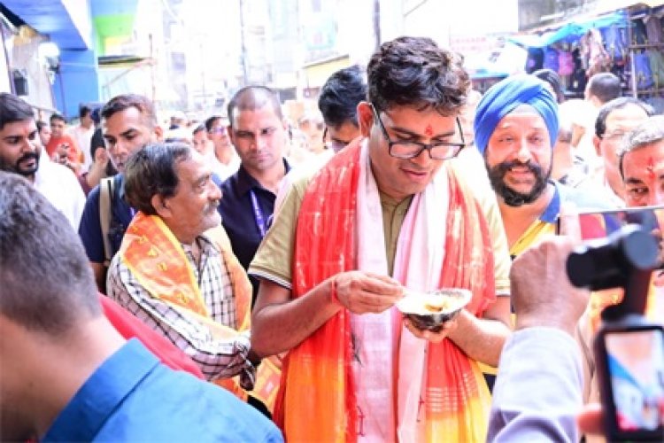 जन्माष्टमी पर रायगढ़ में जगह-जगह महाभंडारे, वित्त मंत्री ओ.पी. चौधरी ने ग्रहण किया प्रसाद